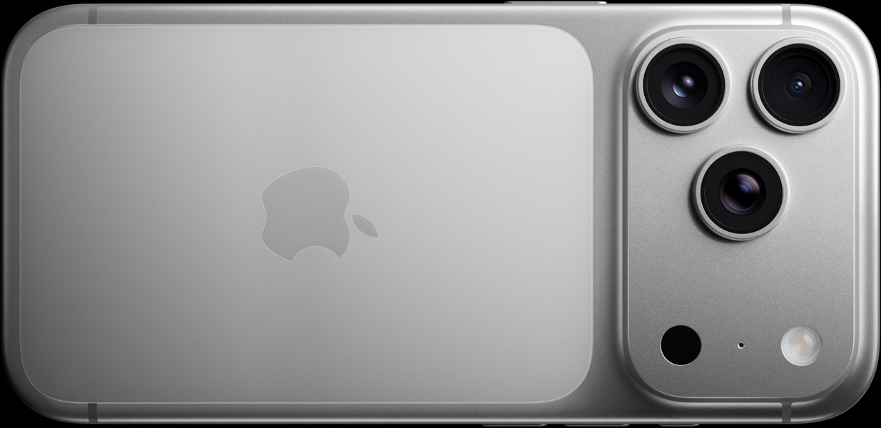 iPhone 17 Pro, strieborná, zadná strana, sústava profesionálnych kamier, tri objektívy, mikrofón, blesk